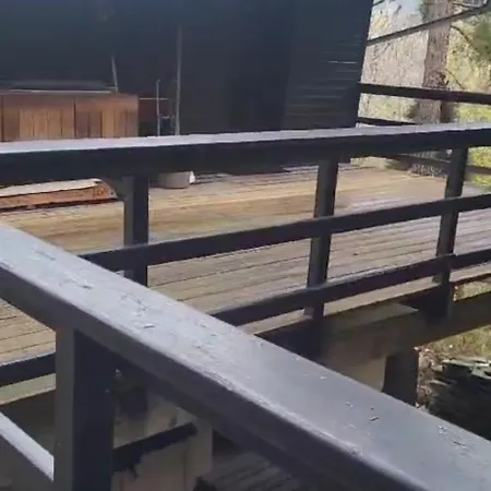 Les Grandes Terres Chalé Enchastrayes