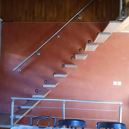 Les Grandes Terres * Enchastrayes