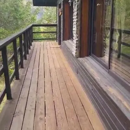 Les Grandes Terres Enchastrayes